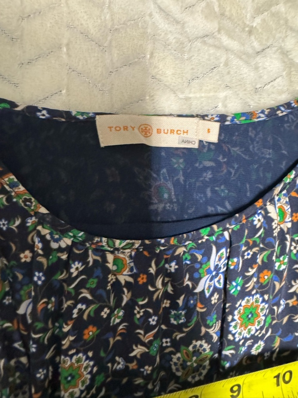 TORY BURCH 100% SILK - Picture 5 of 10